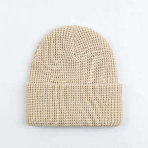 Gorro de Punto Personalizado con Franjas de Ancho Alternado, Marca Privada, para Marcas de Moda al por Mayor - Product Image 6