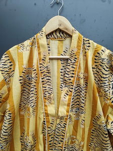 ชุดกิโมโนลายการ์ตูนพิมพ์ลายบล็อก ผ้าฝ้าย 100% ระบายอากาศได้ดี ชุดนอนฤดูร้อน ทำมือ ODM คอวี เอวยางยืด ยาวเต็มตัว/ยาวถึงเข่า - Product Image 2