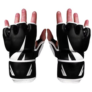 Gants de sparring MMA pour adultes, confortables et protecteurs, équipement de boxe professionnel, gants MMA demi-doigts très demandés - Product Image 1