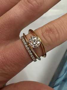Bague de fiançailles solitaire minimaliste en or massif 14K 18K avec diamant de laboratoire ovale de 3 carats à bord taillé, vente en gros B2B directe usine - Product Image 6