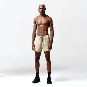 Pantalon de sport pour homme avec empiècements latéraux structurés, doublure en mesh, tissu léger, respirant, imperméable, haute qualité, 5 pouces - Product Image 3