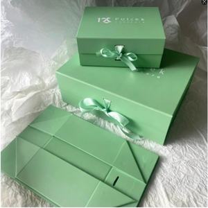 Boîte en papier avec fermeture magnétique pliable, emballage de luxe, boîte cadeau personnalisée, boîte de vêtements de marque haut de gamme avec votre propre logo - Product Image 5