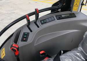 Tracteur automatique 4x4 9LOVOL M554 TB-2 55 CV avec cabine, chargeur frontal, pompe essentielle, engrenage, moteur, boîte de vitesses, roulement - Product Image 5