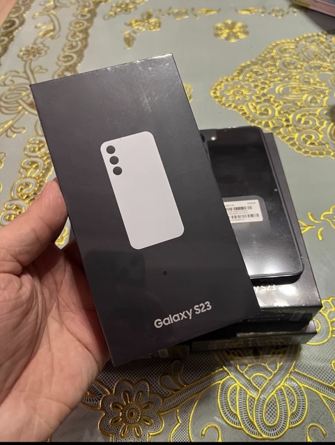 Hot Selling Unlocked S23 5G LTE CDMA GSM Nano SIM NFC Supported AMOLED 120Hz 2K Display Octa Core 8+128 English/Spanish/French