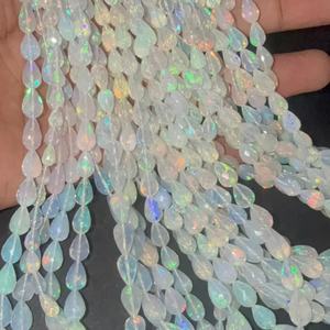 Cuentas de Ópalo Natural Etíope al por Mayor, Facetadas en Forma de Lágrima, 7-9 mm, Briolette, Perforación Recta, Tamaño de Hilo de 17 Pulgadas para la Fabricación de Joyas - Product Image 1