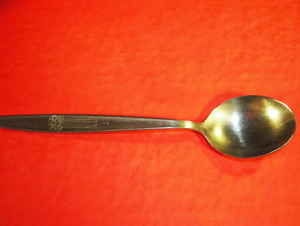 Juego de Cubiertos de Acero Inoxidable Sostenible, Color Plata Sólida, con Baño de Oro, Tenedores, Cucharas, para Té y Café, para Hotel y Restaurante, en Caja Espejo - Product Image 4