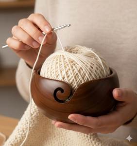 Bol à fil en bois de rose fait main, support pour tricot et crochet, finition polie brillante - Product Image 3
