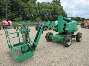2017 340AJ Articulating Boom Lift Reliable Construction Equipment Ready for Export - Product Image 3