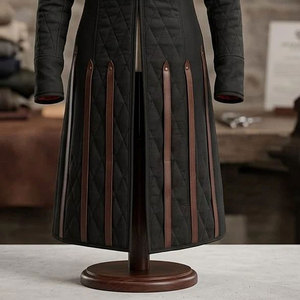 Manteau Gambeson matelassé médiéval de qualité supérieure pour homme, costume de guerrier Viking Renaissance LARP, veste longue ceinturée avec garnitures en cuir - Product Image 4
