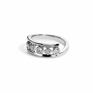 Anillo de Plata de Ley 925 para el Día de San Valentín, Anillo de Compromiso con Engaste de Moissanita, Hecho a Mano - Product Image 3