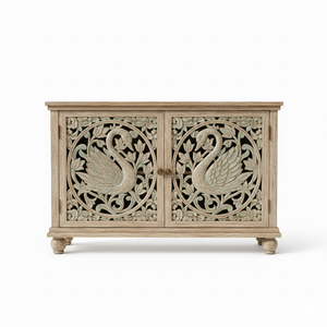 Aparador Elegante en Oferta con Materiales de Primera Calidad para Comedor y Cocina Disponible para la Venta - Product Image 1