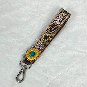 Porte-clés en cuir de vachette gravé à la main motif tournesol OEM ODM avec concho, style western, pour clés de voiture, cadeau - Product Image 6