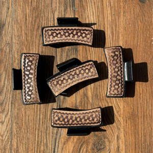 มาใหม่ล่าสุดร้อนขายสไตล์ตะวันตกทําด้วยมือเครื่องมือแกะสลักหนังผมกรงเล็บคลิปหนังกรงเล็บอุปกรณ์เสริมผมสําหรับผู้หญิง - Product Image 2