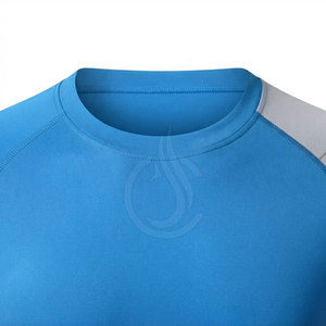 Chemise de protection respirante et légère pour le sport, conçue pour le confort, la flexibilité et les performances lors des séances d'entraînement intenses - Product Image 6