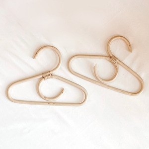 Cheap price natural cane rattan hangers wholesale premium quality hand-made clothes hanger - Product Image 2