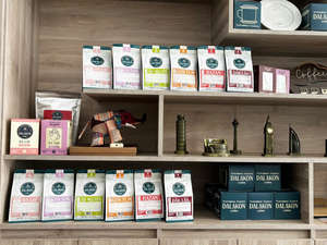 Service OEM/ODM de mélange de café moulu Arabica du Vietnam 250g, torréfaction moyenne, en sachet refermable de qualité supérieure, pour la vente en gros - Product Image 2