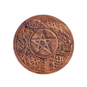 Tuile d'autel en bois à suspendre de qualité supérieure Pentagramme sacré et décor Triquetra à un prix abordable d'un grossiste de confiance - Product Image 6