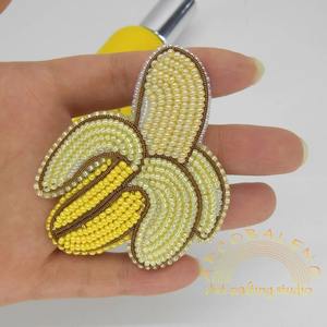 Breloques de sac en perles de rocaille faites à la main avec options de design personnalisées, breloques de sac colorées en perles de rocaille pour sacs à main et sacs à dos - Product Image 3