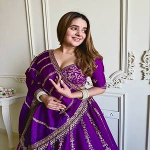 VASTRA COTTAGE Elegante Conjunto de Lehenga de Seda para Mujer, Falda Cosida, Dupatta Bordada con Lentejuelas y Hilo - Product Image 2