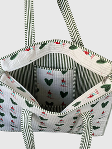 Sac fourre-tout en toile style preppy avec motif ski et broderie cœurs verts, fermeture ouverte, sac de shopping pour femme toutes saisons - Product Image 4