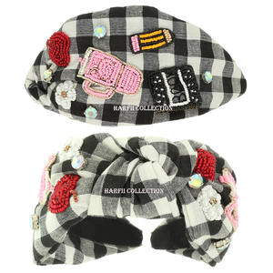 Serre-tête à nœud à carreaux tendance avec motif tasse à café et rouge à lèvres perlé pour femme, idéal pour les soirées - Product Image 3