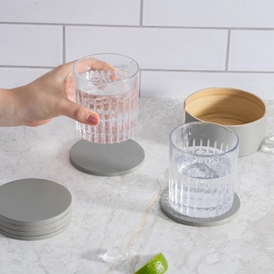 Juego de Posavasos Redondos de Piedra Gris con Soporte de Bambú Tejido, Antideslizantes, Estilo Nórdico - Product Image 3
