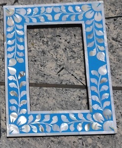 Nuevo Diseño Vintage Ecológico Ligero y Duradero Marco de Fotos con Incrustaciones de Nácar Floral Hecho a Mano de Resina MDF de Fábrica - Product Image 4