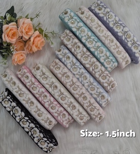 Cinta Decorativa Bordada con Hilo Floral de 1.5 Pulgadas para Prendas, Saris y Manualidades - Product Image 3