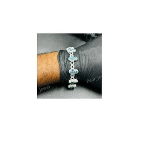 Bracelet en moissanite écologique pour femmes, design minimaliste élégant avec éclat brillant, disponible en grande quantité - Product Image 1
