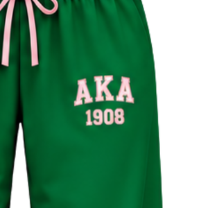 Conjunto de Pijama de Lujo Verde para Mujer con Logotipo 1908 Bordado, Camisa de Manga Larga con Botones, Pantalones a Juego y Rosa - Product Image 4