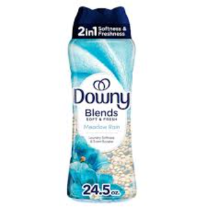 Perles de parfum pour lessive Downy Blends, senteur Pluie de Prés, 24,5 OZ, adoucissant textile et fraîcheur - Product Image 4