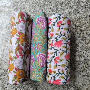 Tela de Algodón Tejida a Mano con Estampado Mugal Butta, Transpirable, Ecológica, Ligera y Ancha para Textiles del Hogar y Prendas Femeninas - Product Image 1