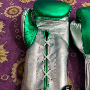 Gants de boxe haute performance sans sangles, en cuir premium, durables et faits à la main, équipement d'entraînement - Product Image 4