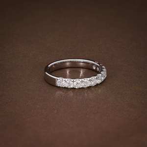Bague de fiançailles en diamant de laboratoire certifié IGI 0,70 carat VS1, très demandée, en or 14 carats plaqué rhodium, coupe brillante vintage - Product Image 2