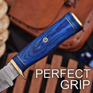 Cuchillo utilitario EDC de hoja fija de 8 pulgadas de acero de Damasco de grado industrial con punta caída y filo recto, mango de madera azul, de UA Supplies - Product Image 3