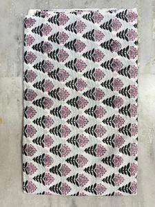 Tela de algodón estampada a mano de la India, tela de algodón suave con estampado a mano, proveedor mayorista de exportación, proveedor listo para pedidos al por mayor. - Product Image 5