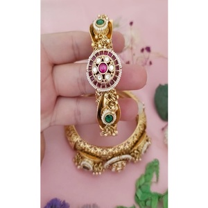กำไลข้อมือทองชุบคุณภาพพรีเมียม ดีไซน์สวยงาม ประดับด้วยมอยส์ซาไนต์ เหมาะสำหรับผู้หญิงและเด็กผู้หญิง สวมใส่ในงานแต่งงาน - Product Image 1