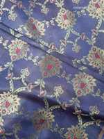 Tissu brodé fantaisie