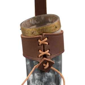 Corne à boire viking sculptée à la main, écologique, pour les fêtes sur le thème des Vikings et les cadeaux - Product Image 2