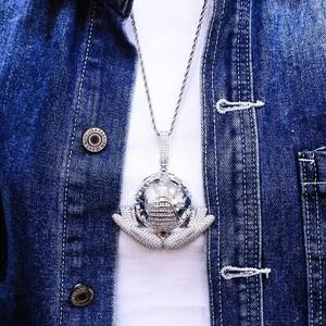 Pendentif globe terrestre en moissanite – Pendentif de luxe en diamant style Hip Hop pour homme - Product Image 6