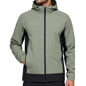 Chaqueta Softshell Verde Menta y Negra de Alta Calidad para Hombre, con Capucha, Resistente al Viento, Deportiva, con Paneles Laterales - Product Image 1