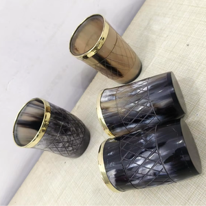 ซัพพลายเออร์ชาวอินเดีย แก้วน้ำทำมือจากเขาสัตว์แท้ขัดเงาขนาดเล็ก เป็นมิตรกับสิ่งแวดล้อม เหมาะสำหรับงานวันเกิด งานแต่งงาน และงานปาร์ตี้ - Product Image 1