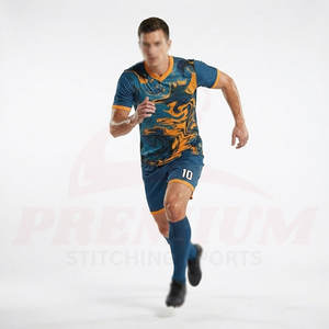 Fabricante de Uniformes de Fútbol Personalizados, Conjunto de Camiseta y Pantalones Cortos de Fútbol con Impresión de Logotipo - Product Image 4