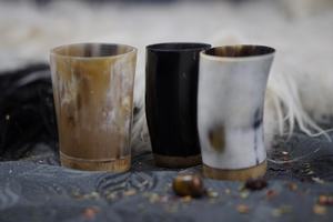 Mug à boire artisanal en corne de buffle naturelle, verre à bière vintage rustique réutilisable pour les cocktails - Product Image 5