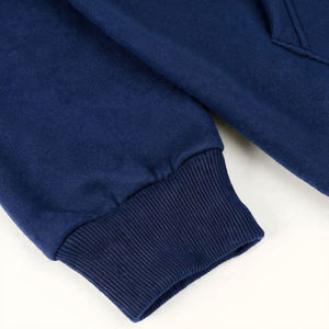 Fabricant de survêtements pour hommes en gros, ensemble de survêtements pour hommes personnalisés brodés, streetwear pour les acheteurs de détail américains - Product Image 5