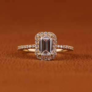 Anillo de Diamante de Laboratorio con Corte Esmeralda, Oro/Platino de 14k, Diamante CVD con Certificado IGI, Joyería Nupcial para Mujer - Product Image 1