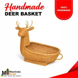 Cesta de Ratán Hecha a Mano con Diseño de Ciervo - Product Image 1