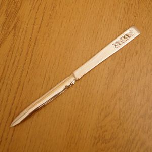 Cuchillo para Mantequilla de Latón Estilo Antiguo, Espátula Multiusos para Mantequilla, Queso, Mermelada y Pan, Herramienta de Cocina Hecha a Mano, Duradera, con Acabado Premium - Product Image 2