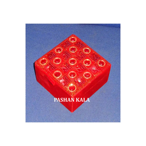 Boîte à bijoux exclusive brodée à la main de couleur rouge, boîte de rangement brodée Zari, boîte au design unique pour la maison et la décoration de mariage - Product Image 1