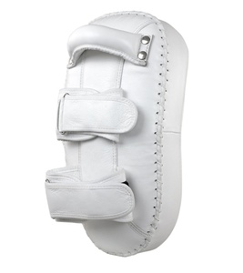 Almohadillas de entrenamiento de cuero personalizadas para boxeo, MMA, Muay Thai con logo personalizado para kickboxing y artes marciales. - Product Image 6